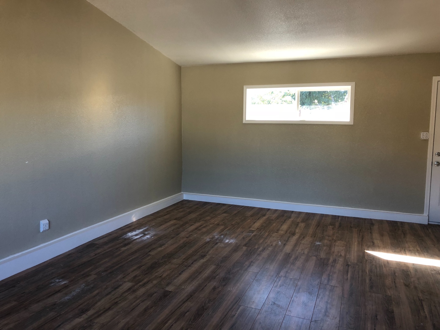Palmdale House: 3138 E. Avenue Q4