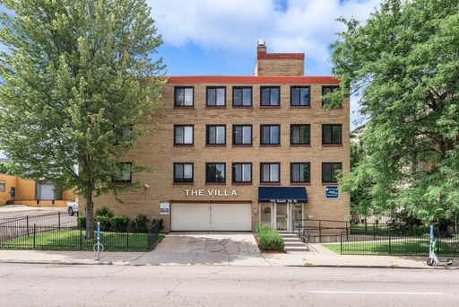 Large Studio near US Bank Stadium – photo 1