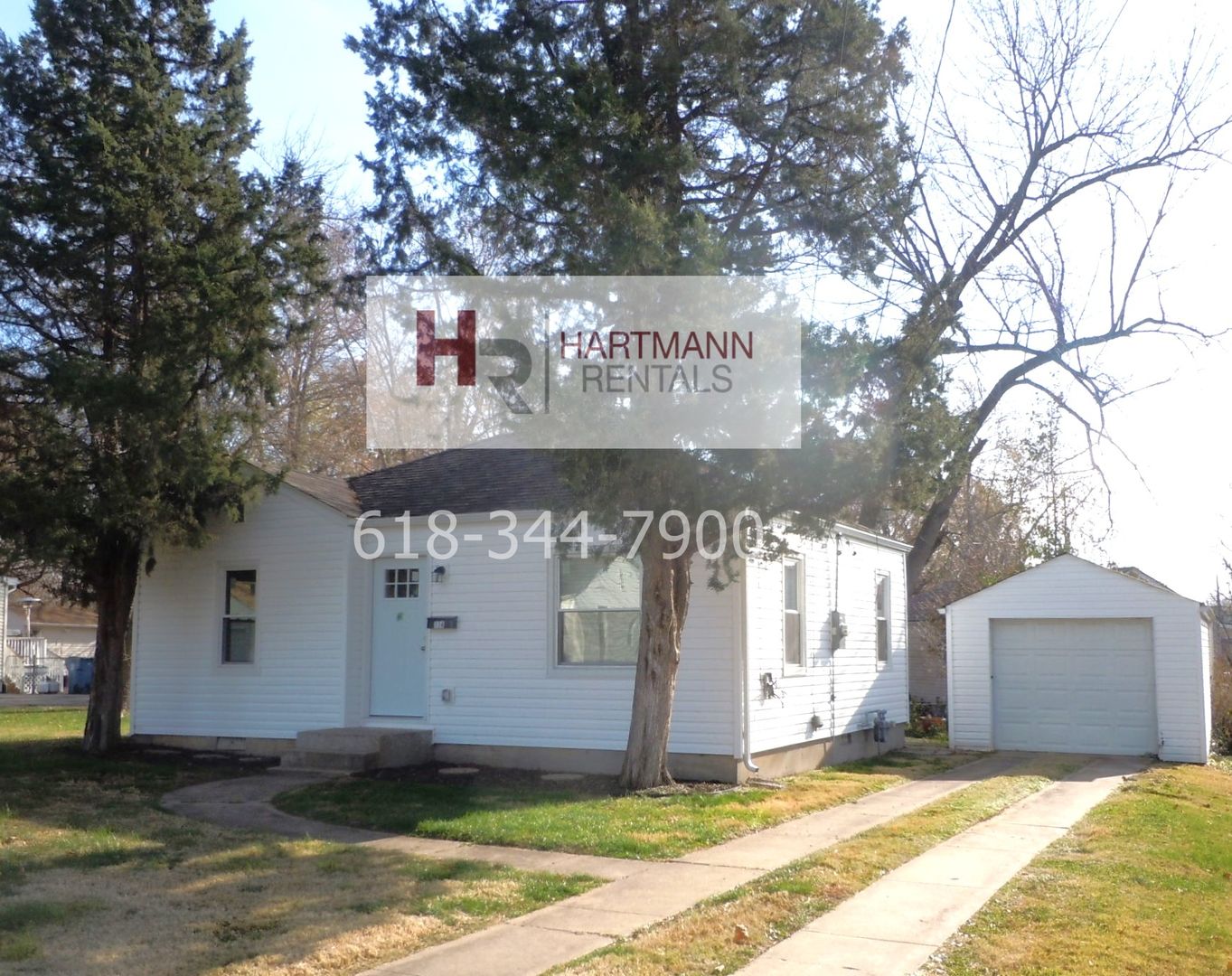 Collinsville House: 114 Greenfield Dr.