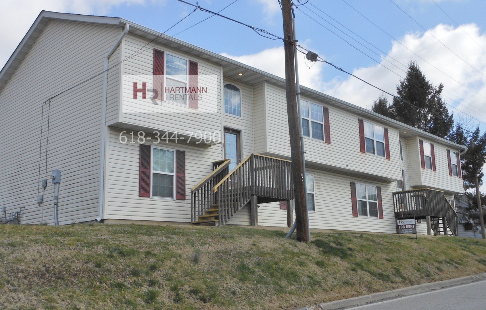 Troy Apartment: 123 W. Center St.