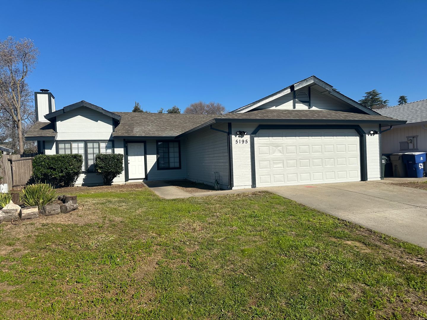 Sacramento House: 5195 Summerbrook Way