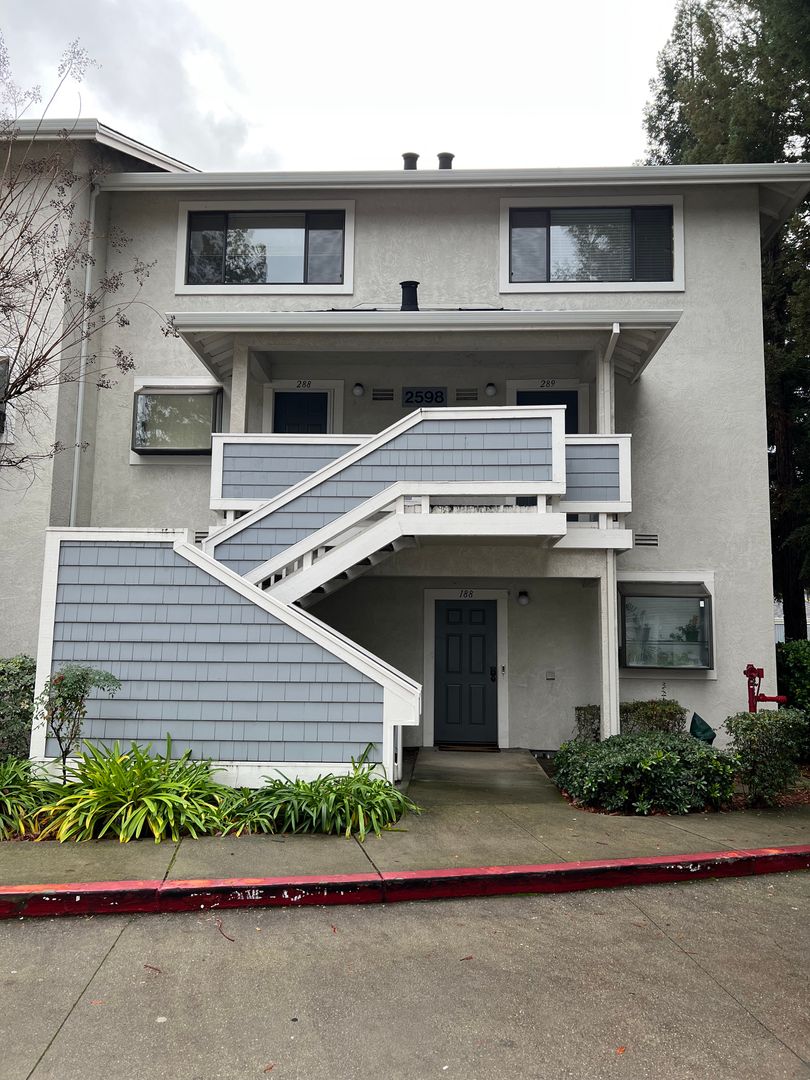 Walnut Creek Townhome: 2598 Oak Road