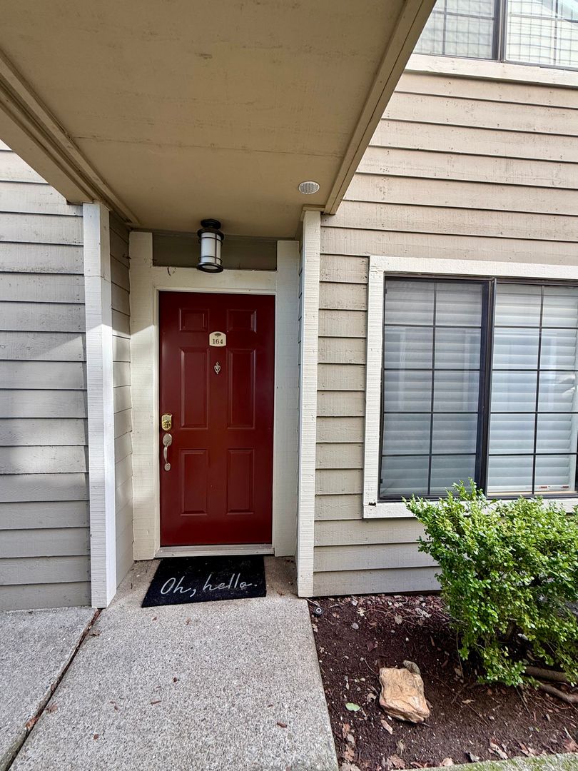 San Ramon House: 164 Eastridge Drive