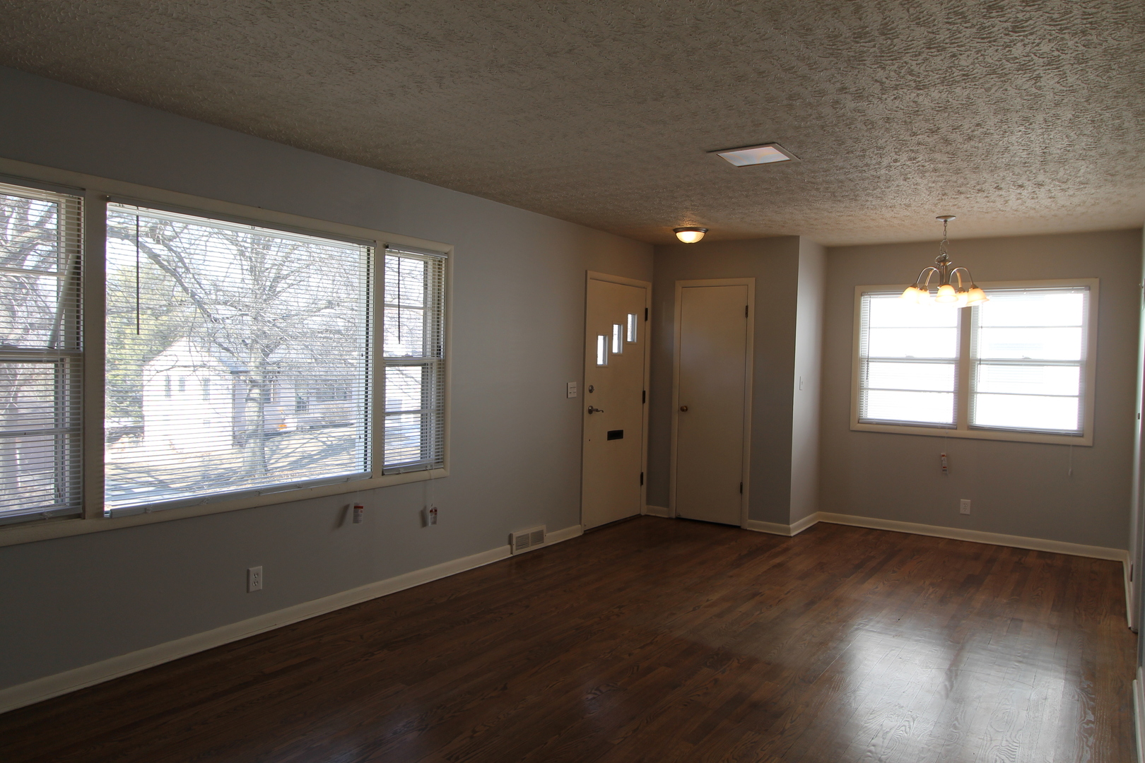 2511 N. 70th Ave. 3 of 11