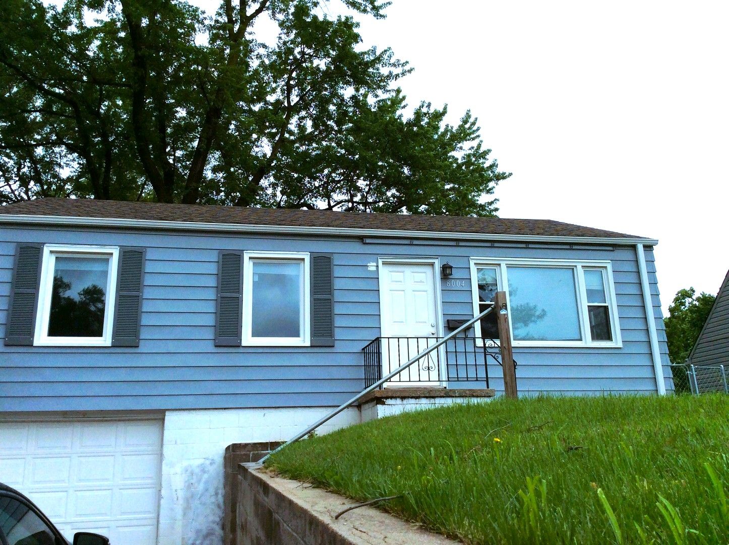 Omaha House: 8004 Park Dr.