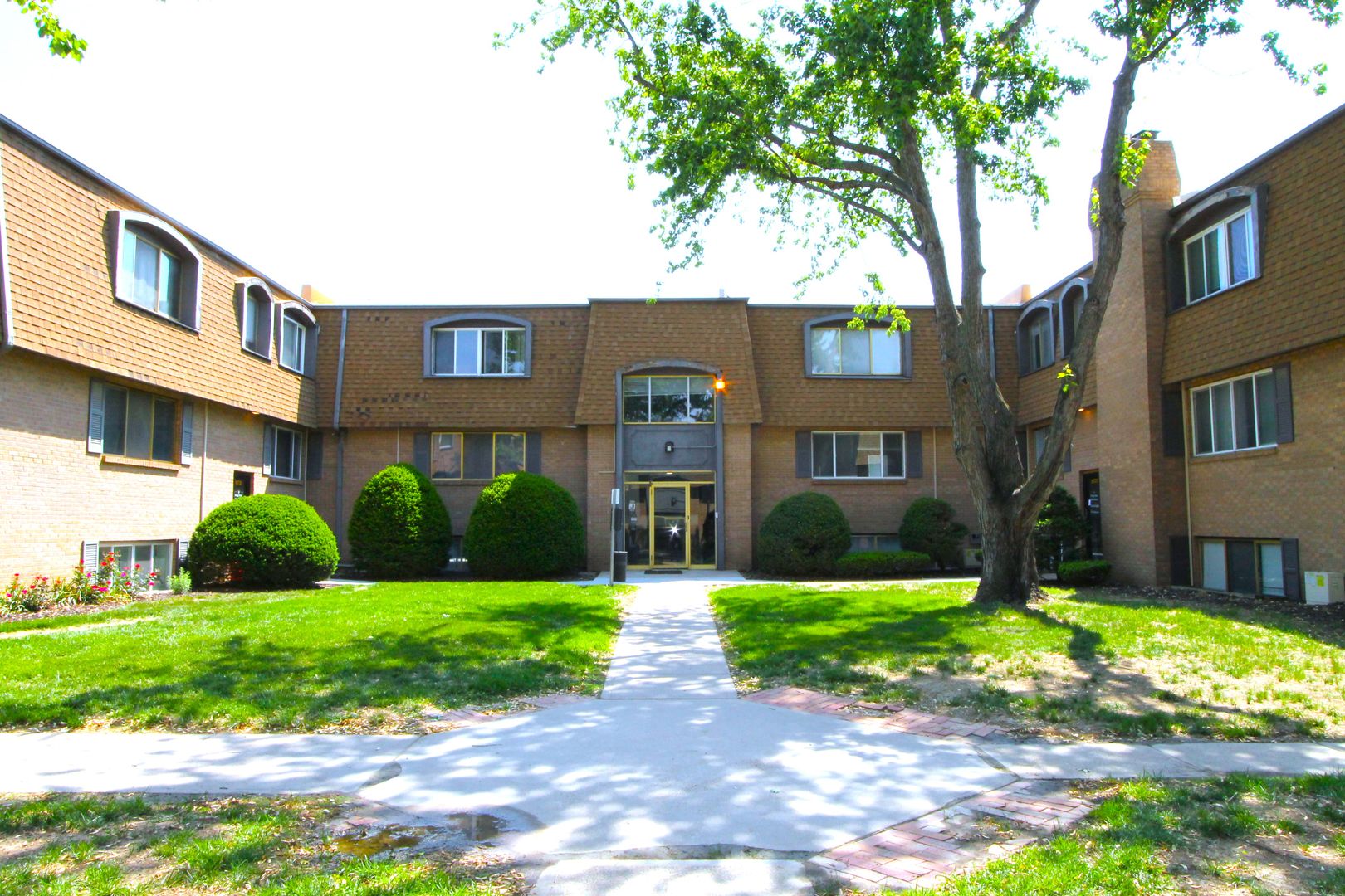 Omaha Apartment: 10715 O Street