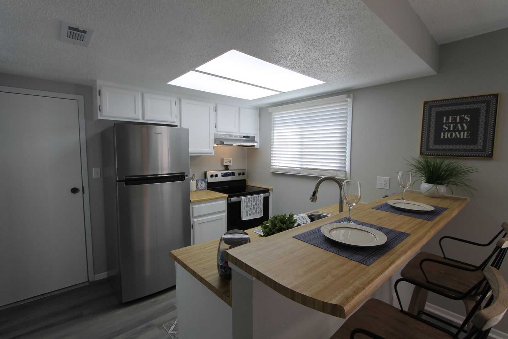 Norfolk Apartment: 1303 Galeta Avenue