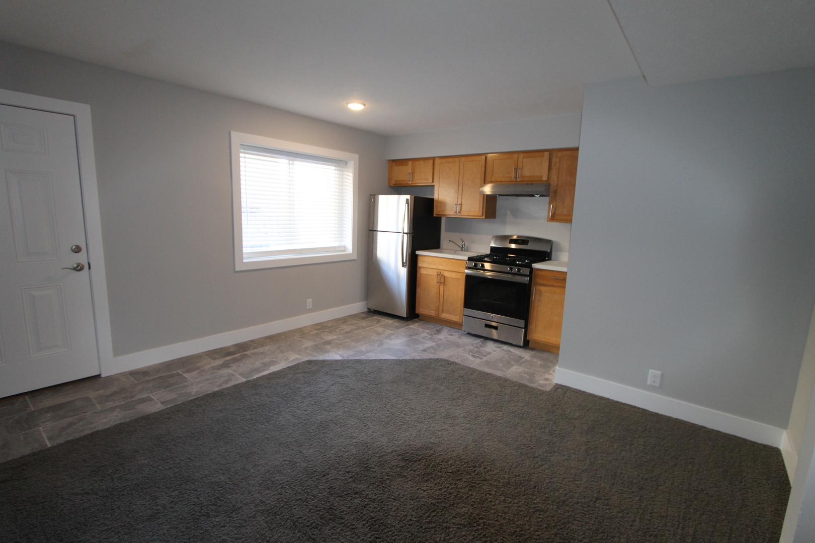 Midtown is a Must! 1 bedroom at the Coventry! Free laundry and Parking! 9 of 12