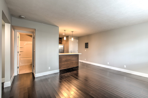 124 N. 31st. Ave., Apt #09, Omaha, NE 68131