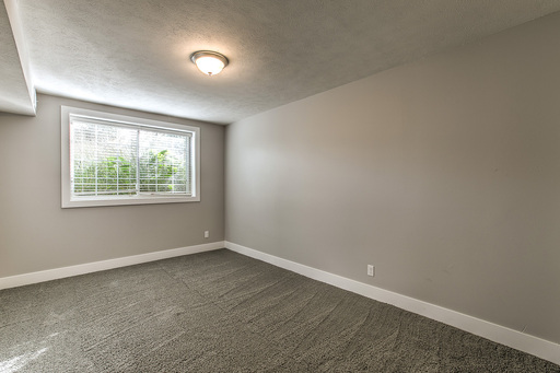 124 N. 31st. Ave., Apt #09, Omaha, NE 68131