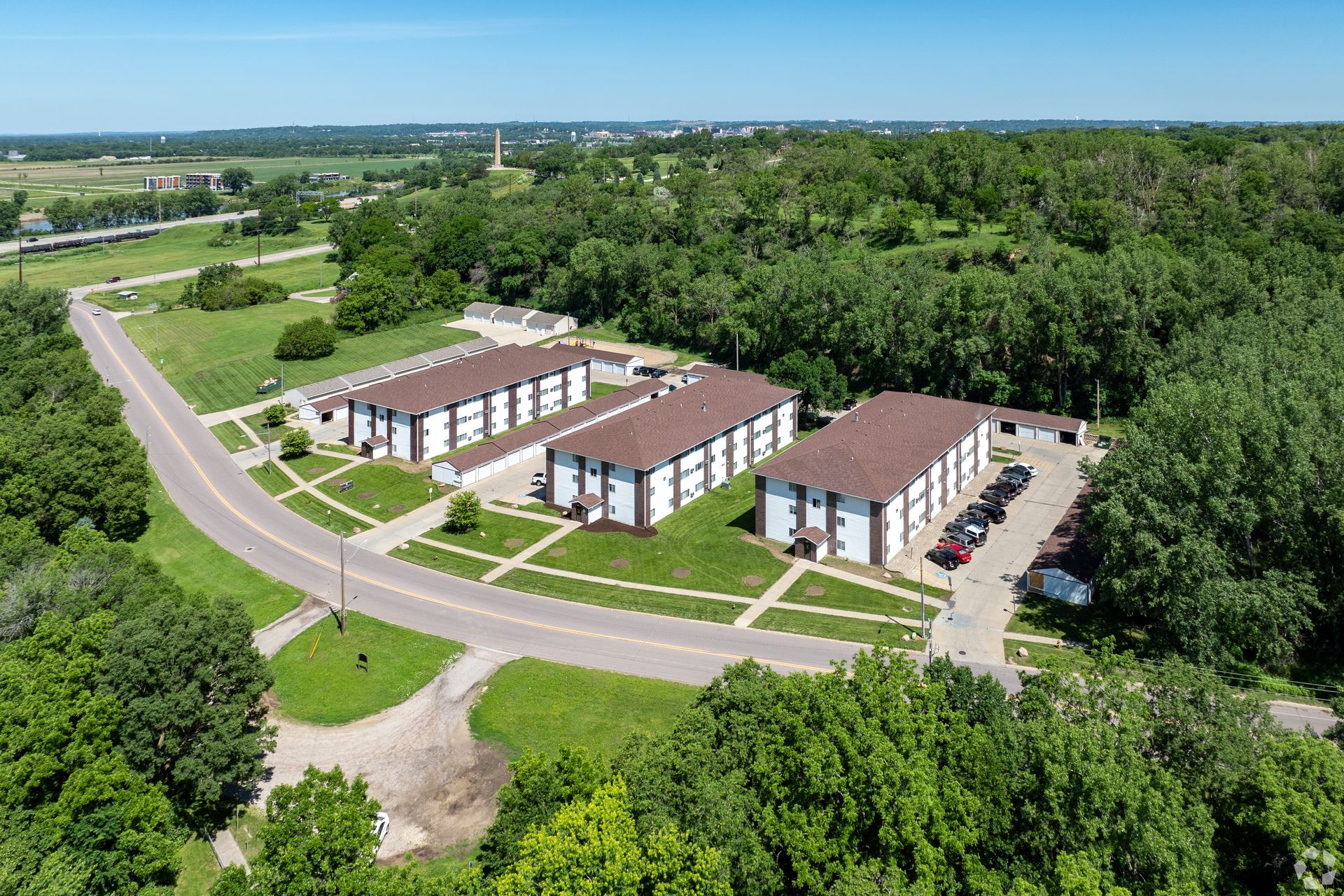 Sioux City Apartment: 2807 Lincoln Way