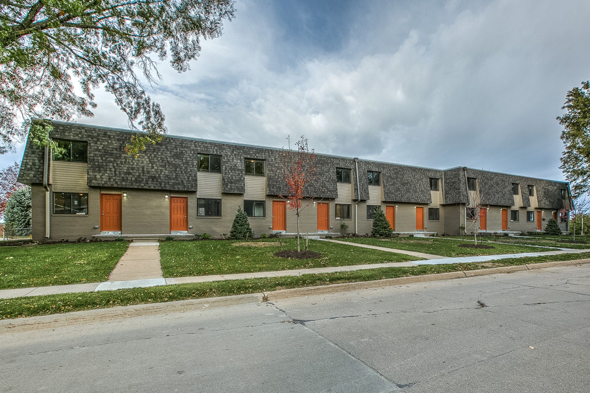 La Vista Apartment: 7312 South 81st Street