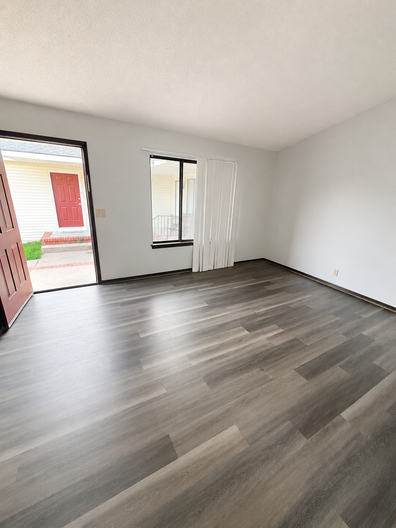 Wichita Apartment: 1224 E Selma