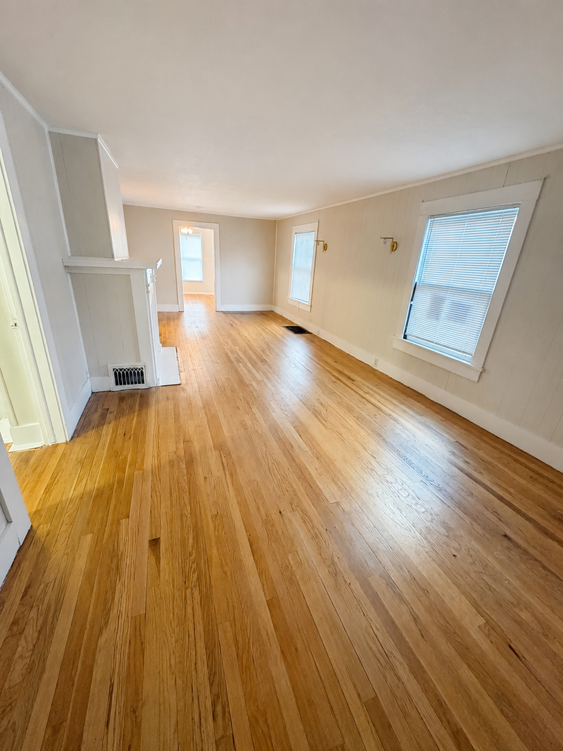 Wichita Apartment: 2410 W Douglas