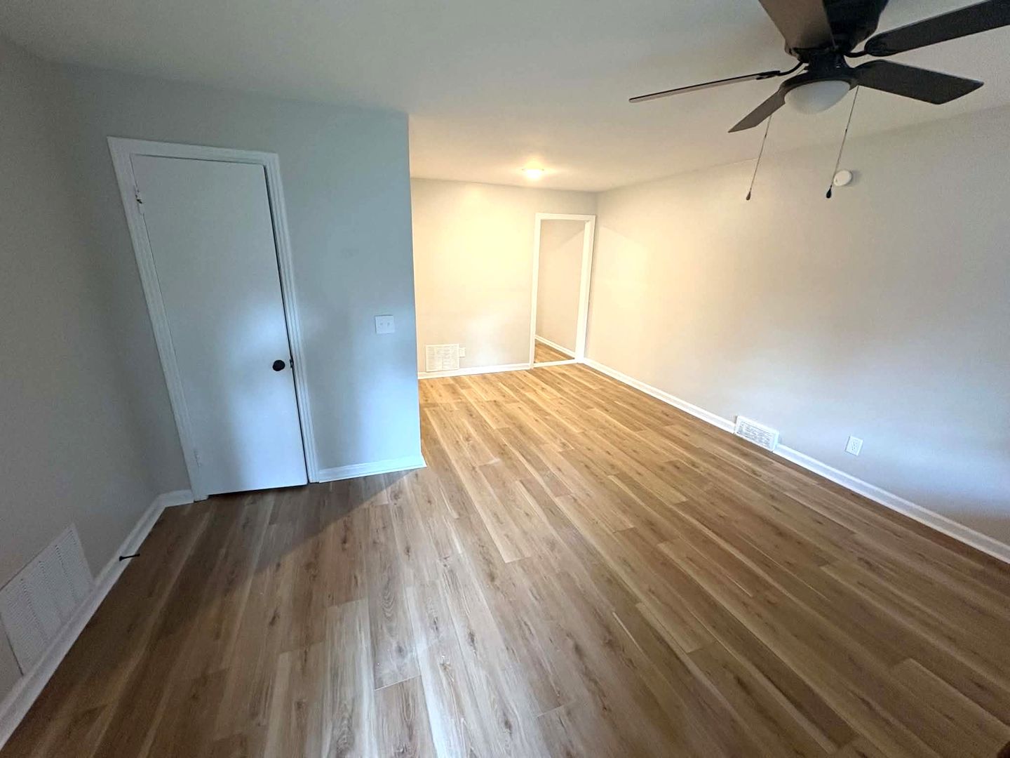 Wichita Apartment: 1614-1616-1618-1620 N Hillside St