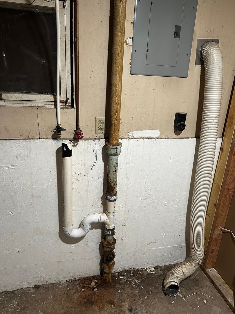 Wichita House: 2103 W Grant