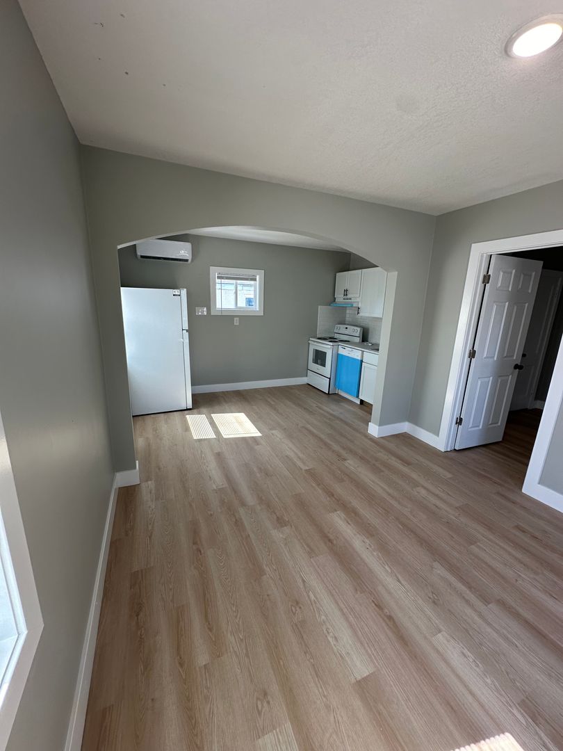 Wichita Apartment: 932 N Oliver