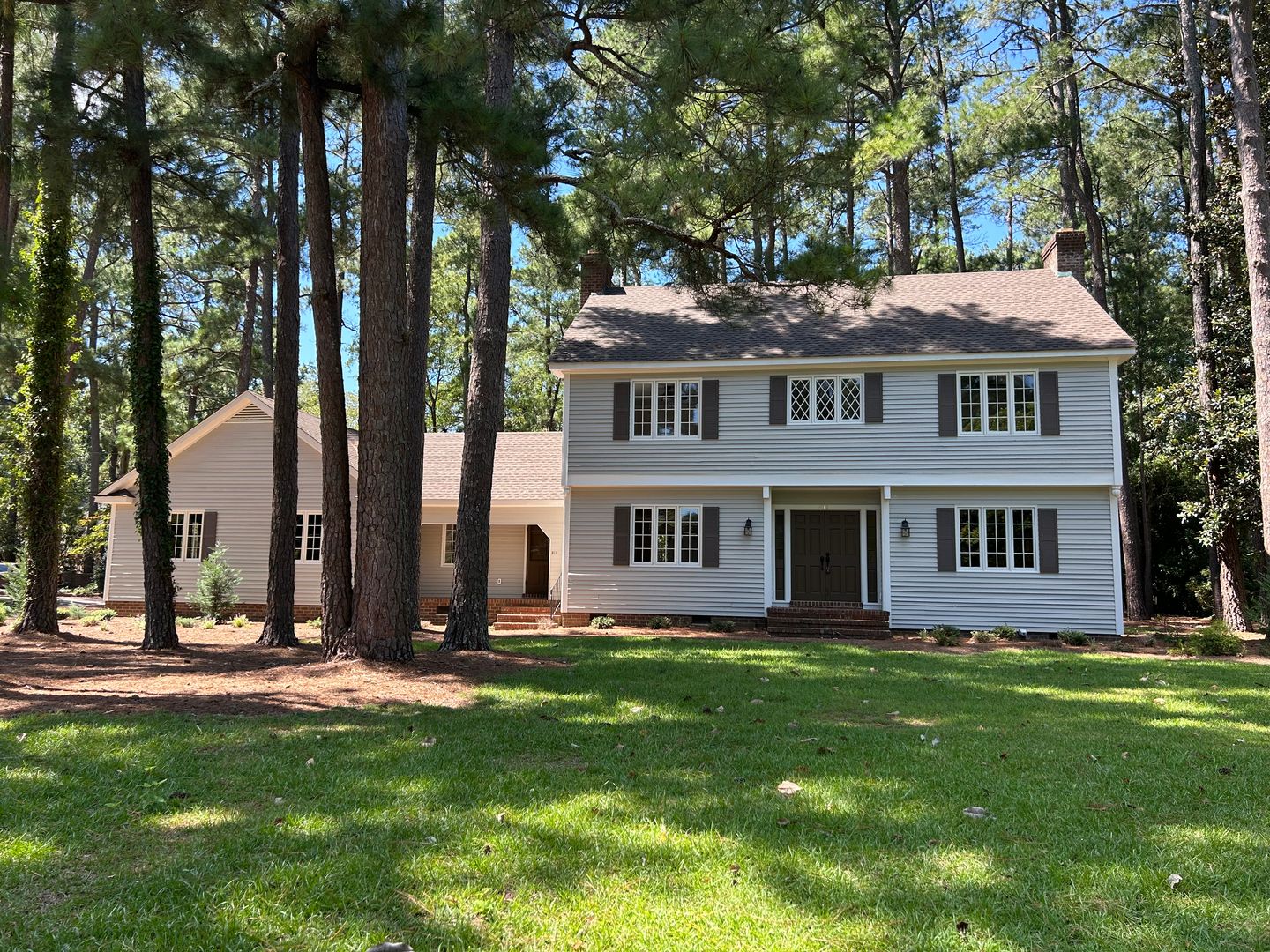 Laurinburg House: 511 S. Wilkinson Drive