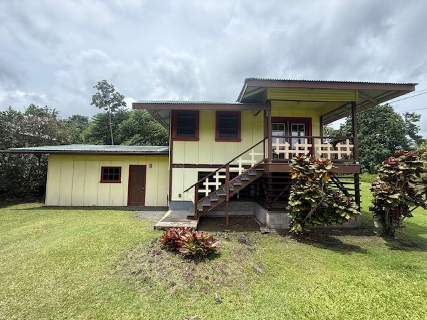 Keaau House: 16-362 Keaau Loop