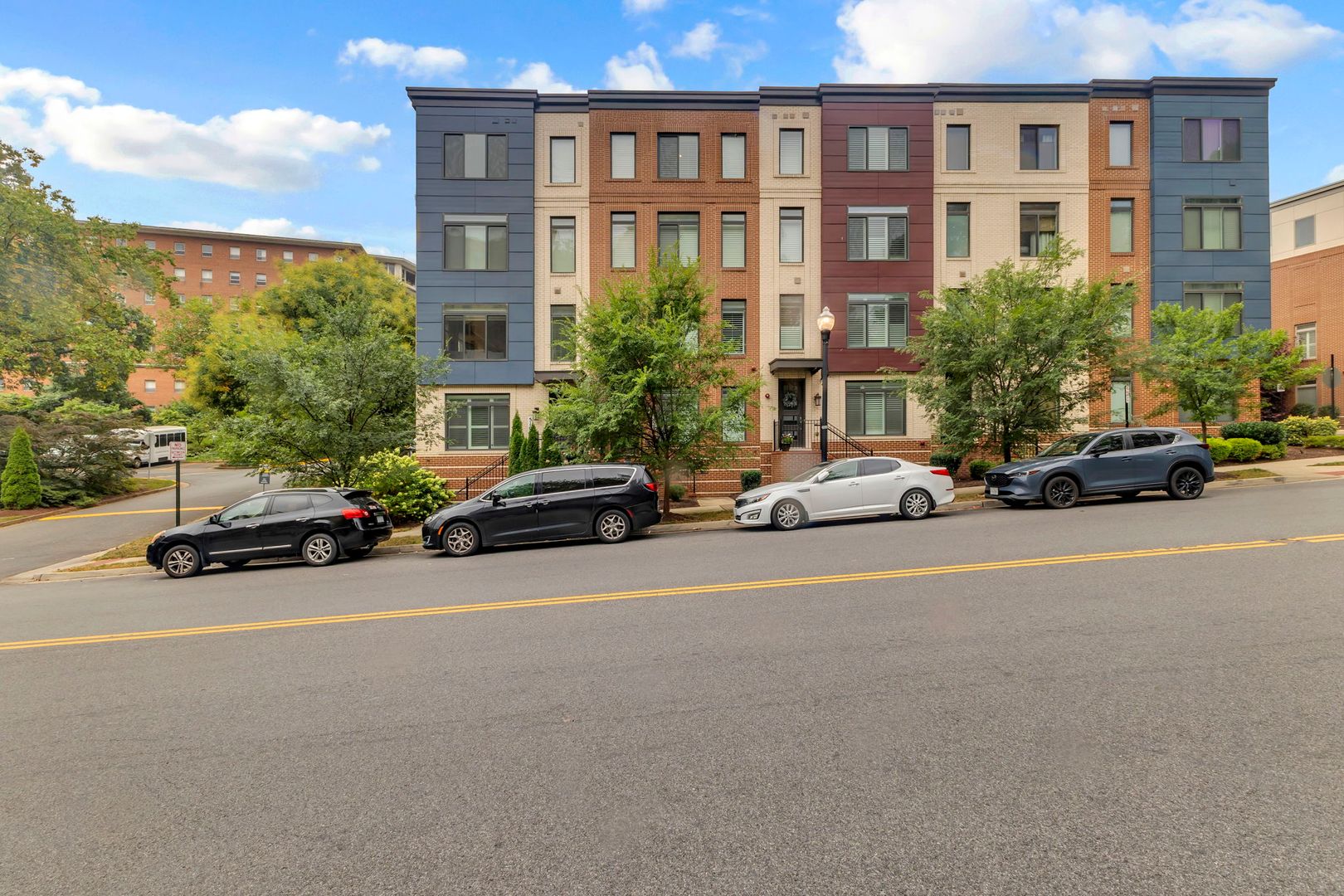 Alexandria House: 5106 Fillmore Ave