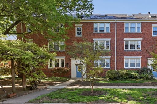 Cozy Studio Condo in Old Town Alexandria – photo 1