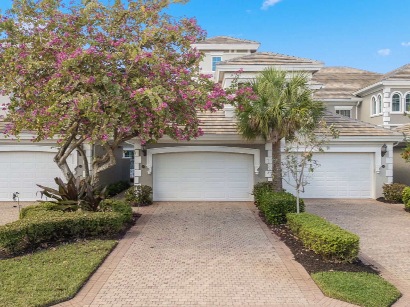 Naples House: 9229#103