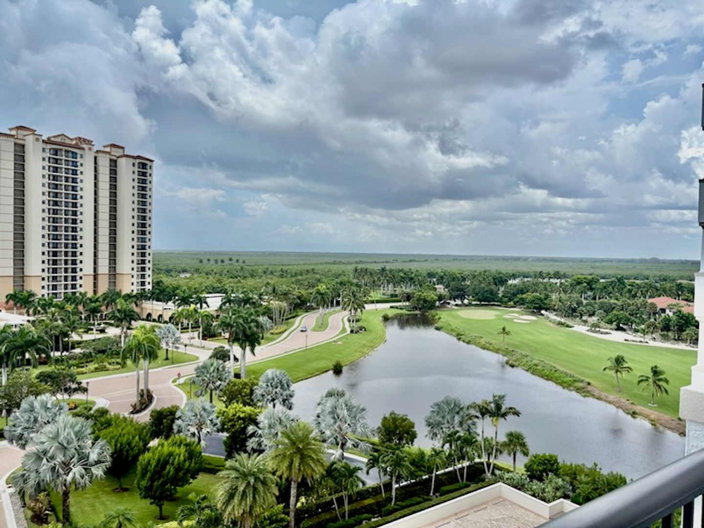 Naples Condo: 1060 Borghese Lane #803