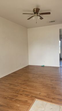 5307 Daybreak - 5307 Daybreak # A, Apt A – photo 1