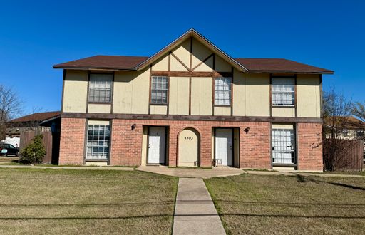 4503 Westcliff – photo 1