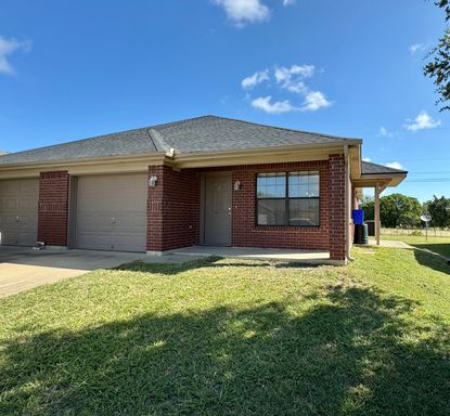 ✨ Charming 2 Bed / 2 Bath Cozy Retreat – 1,115 Sq Ft ✨ – photo 1