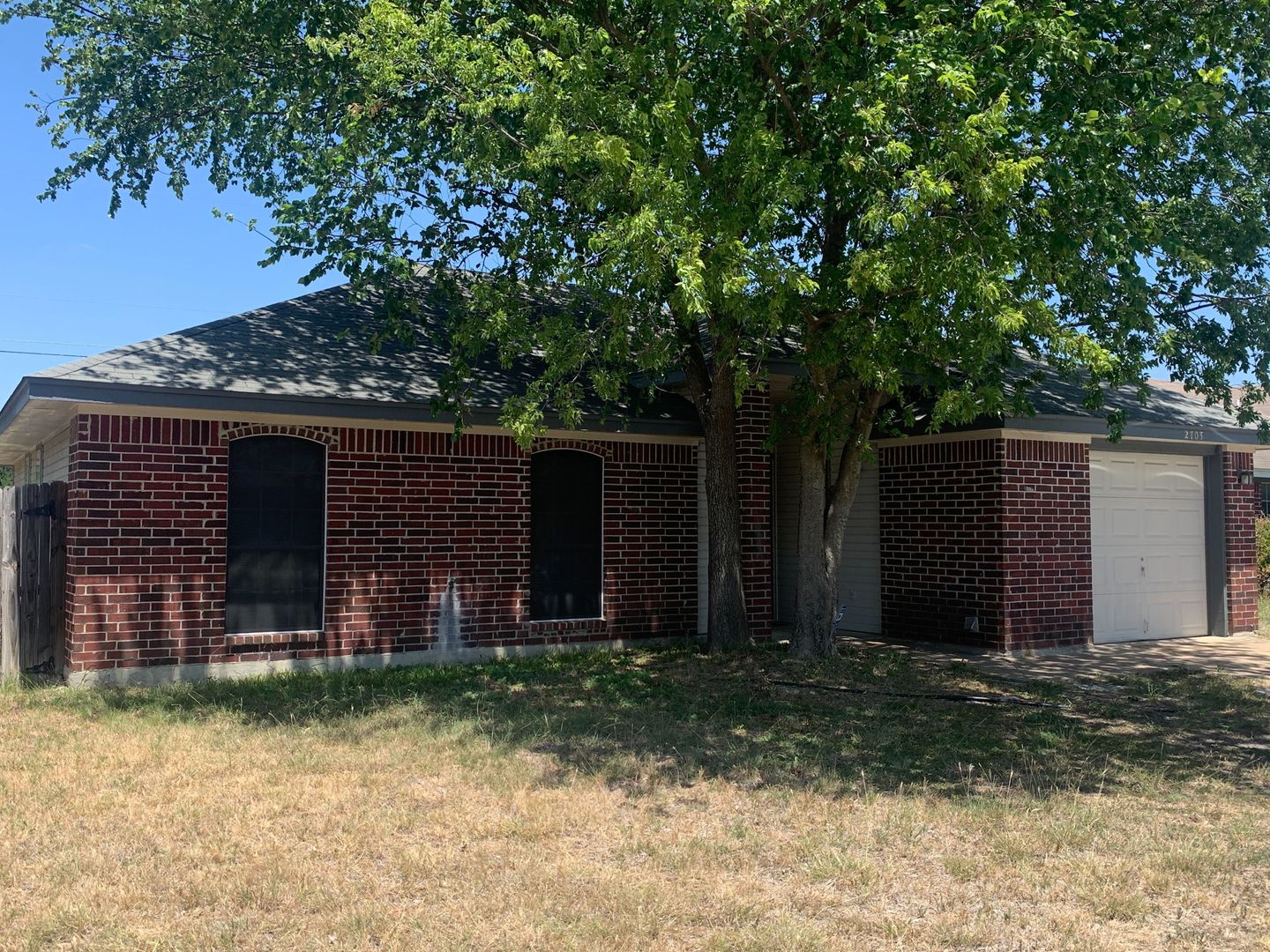 Killeen House: 2703 Cross Timber