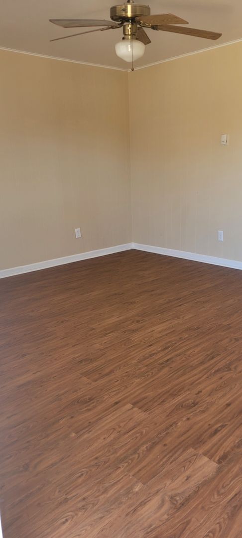 Copperas Cove Apartment: 304 Carpenter St