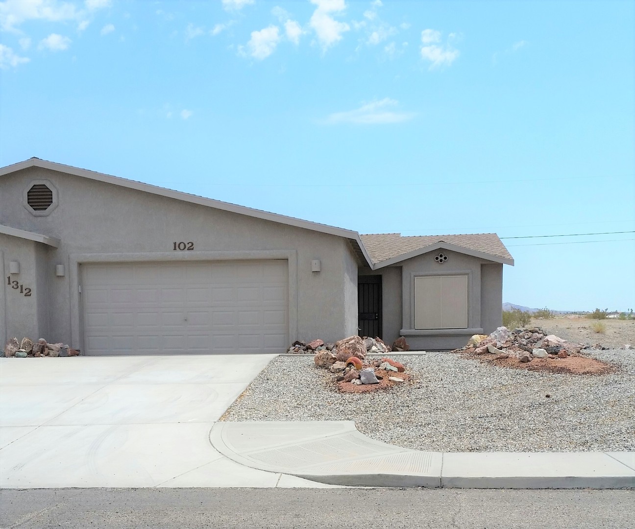 Lake Havasu City Multiplex: 1312 Vaquero Drive, #102