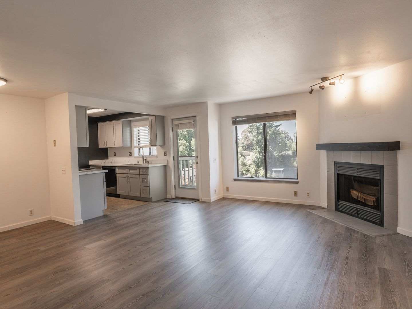 Federal Way Condo: 29645 18th Ave S Unit E303