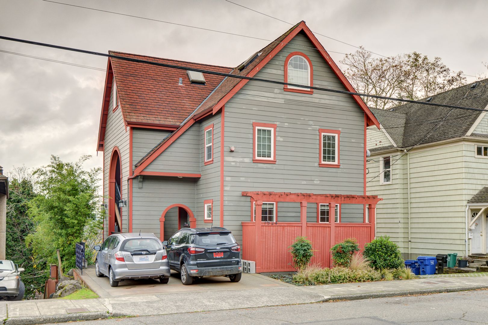 Seattle Multiplex: 1524 14th Ave S
