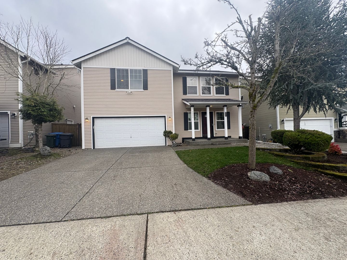 Bonney Lake House: 9904 196th Ave E