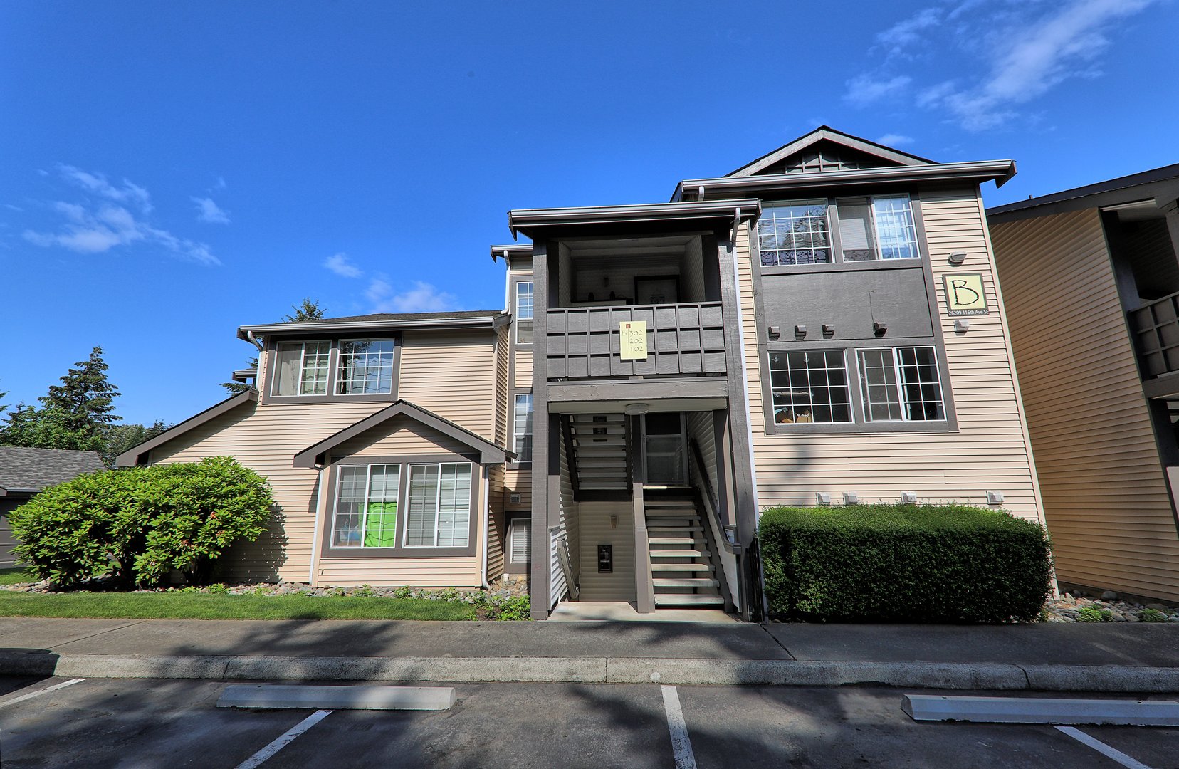 Kent House: 26209 116th Ave SE