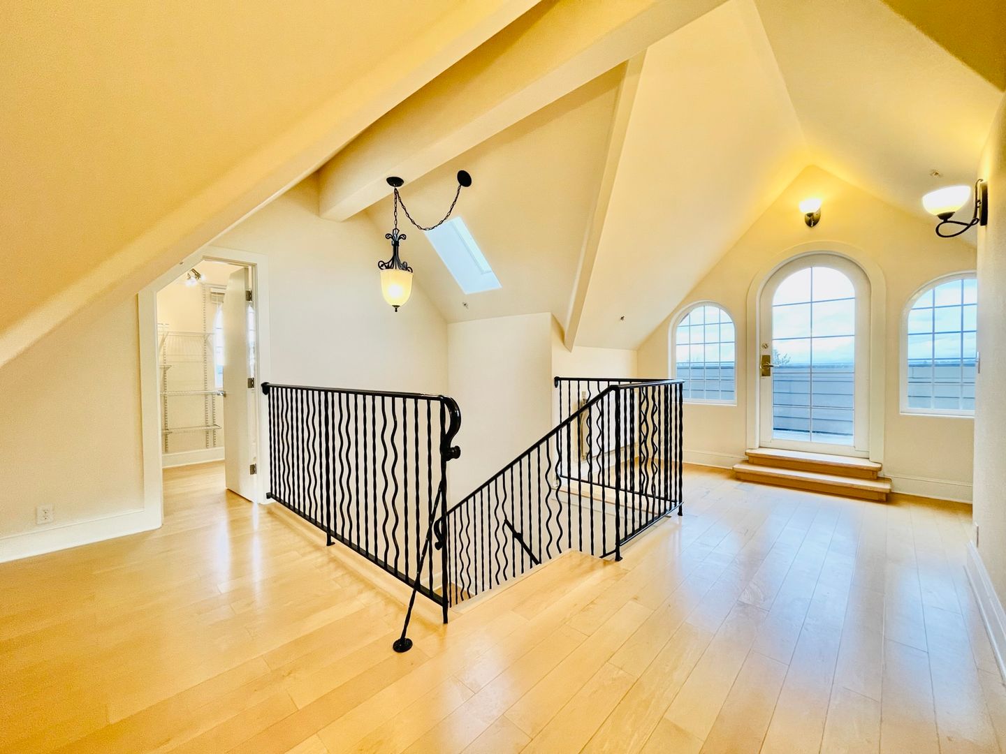 Seattle Multiplex: 1524 14th Ave S