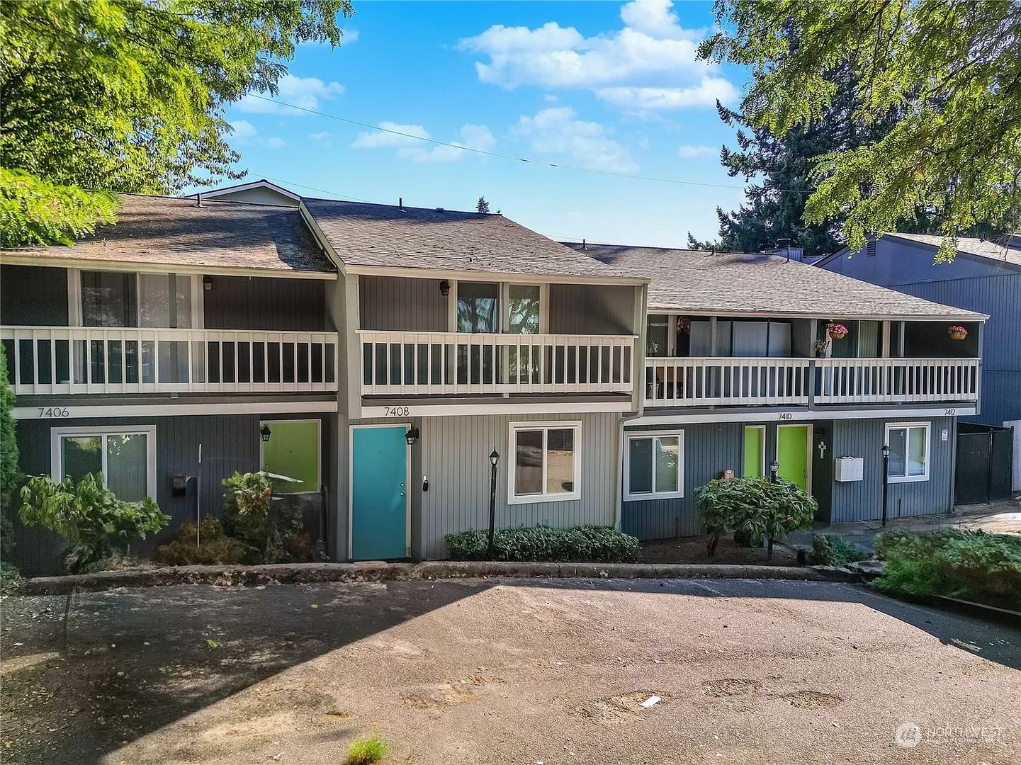 University Place Townhome: 7408 31st St Ct W