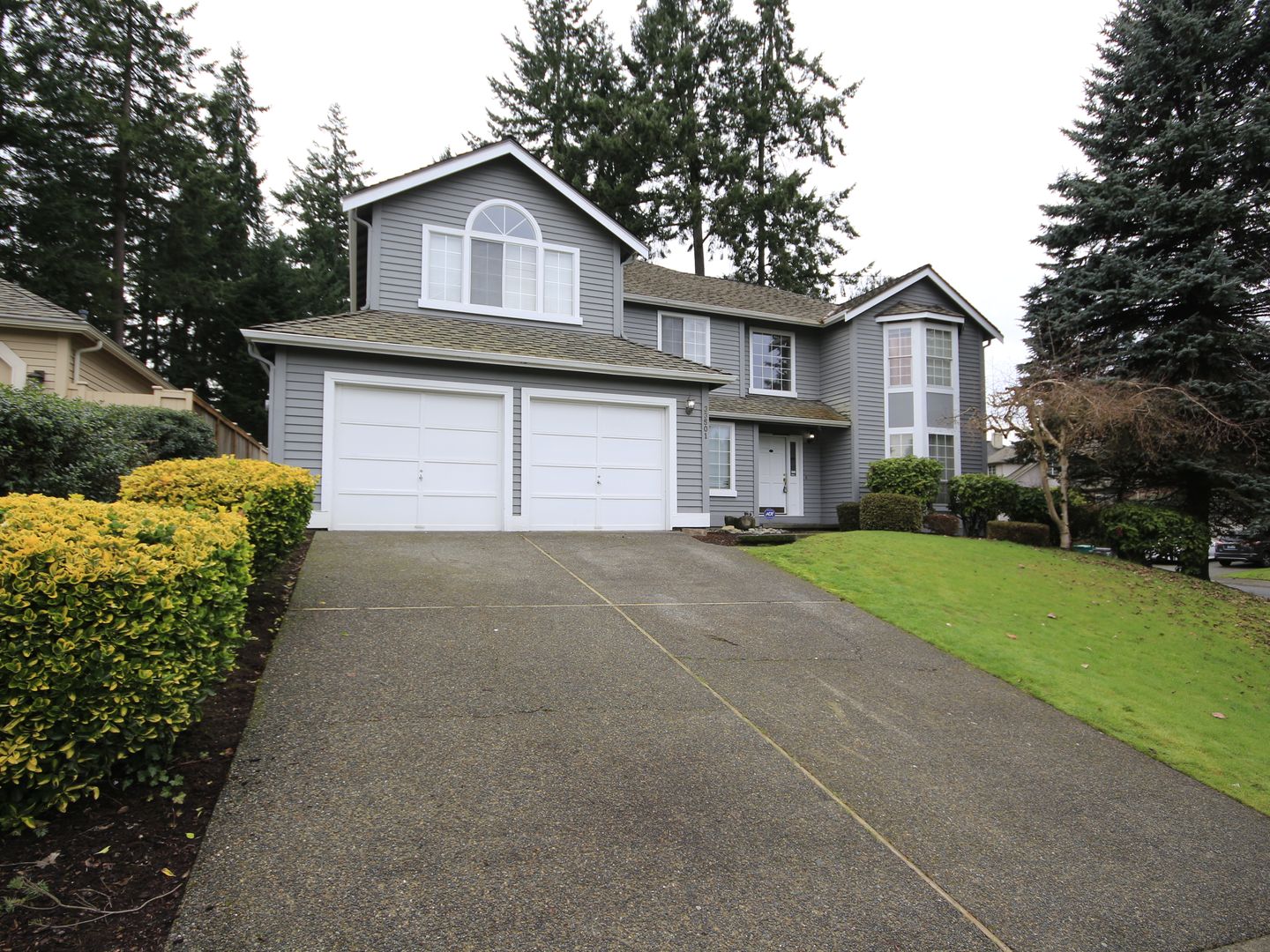 Federal Way House: 33501 11th Place SW