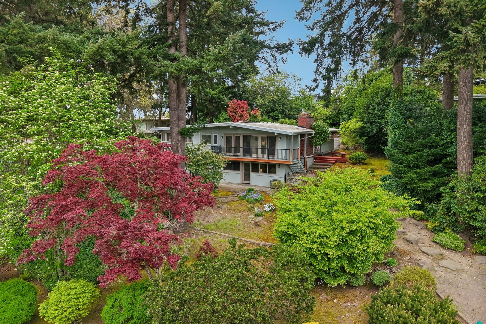 Bellevue House: 12226 SE 25th St