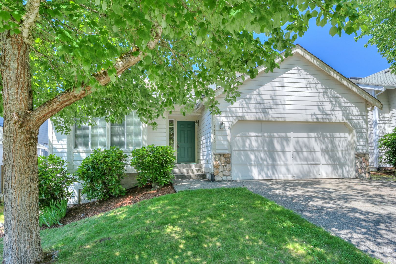 Renton House: 14736 SE 185th Pl