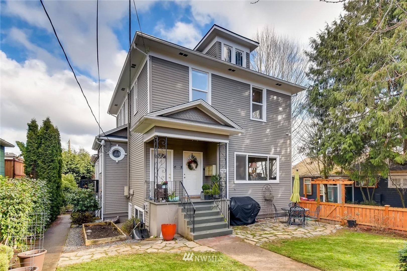 Seattle House: 3624 Whitman Ave N