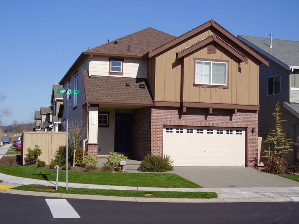 Fife House: 6253 40th St E