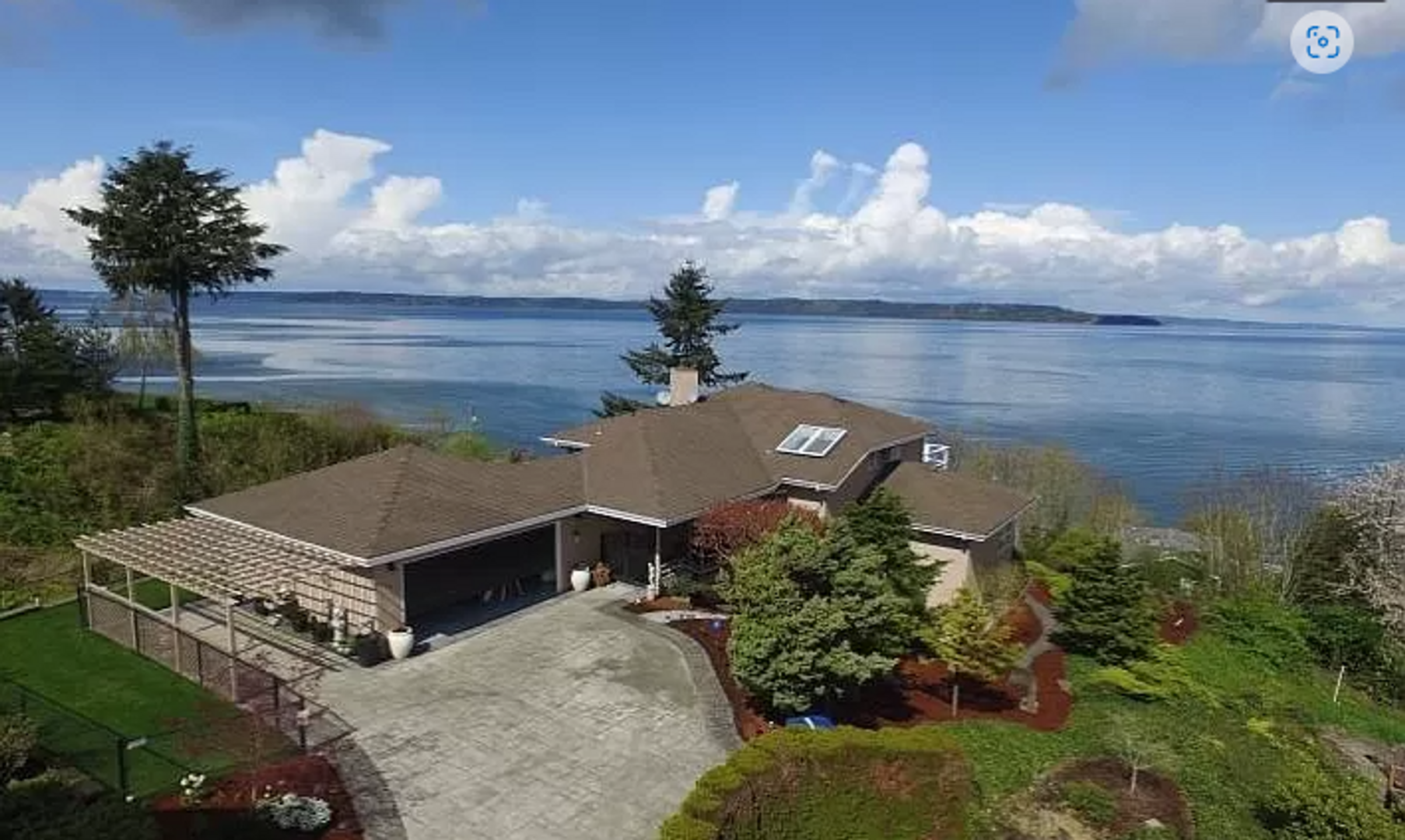 Des Moines House: 28811 Sound View Dr S