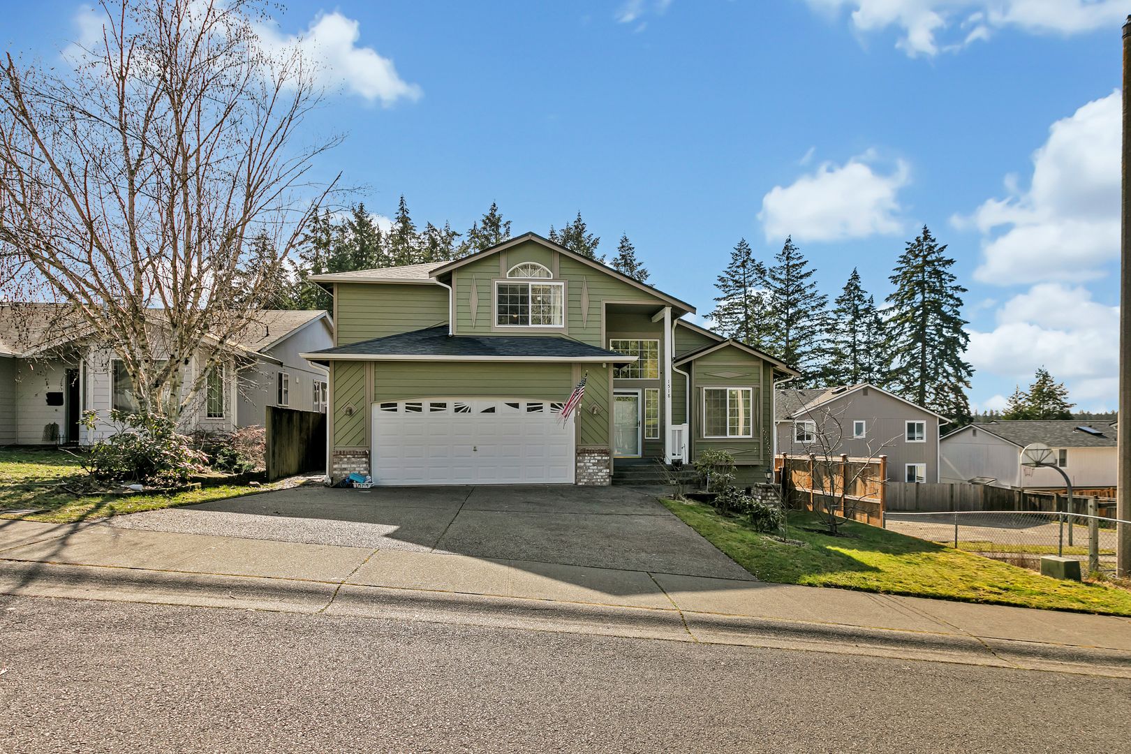 Spanaway House: 1518 200th St Ct E