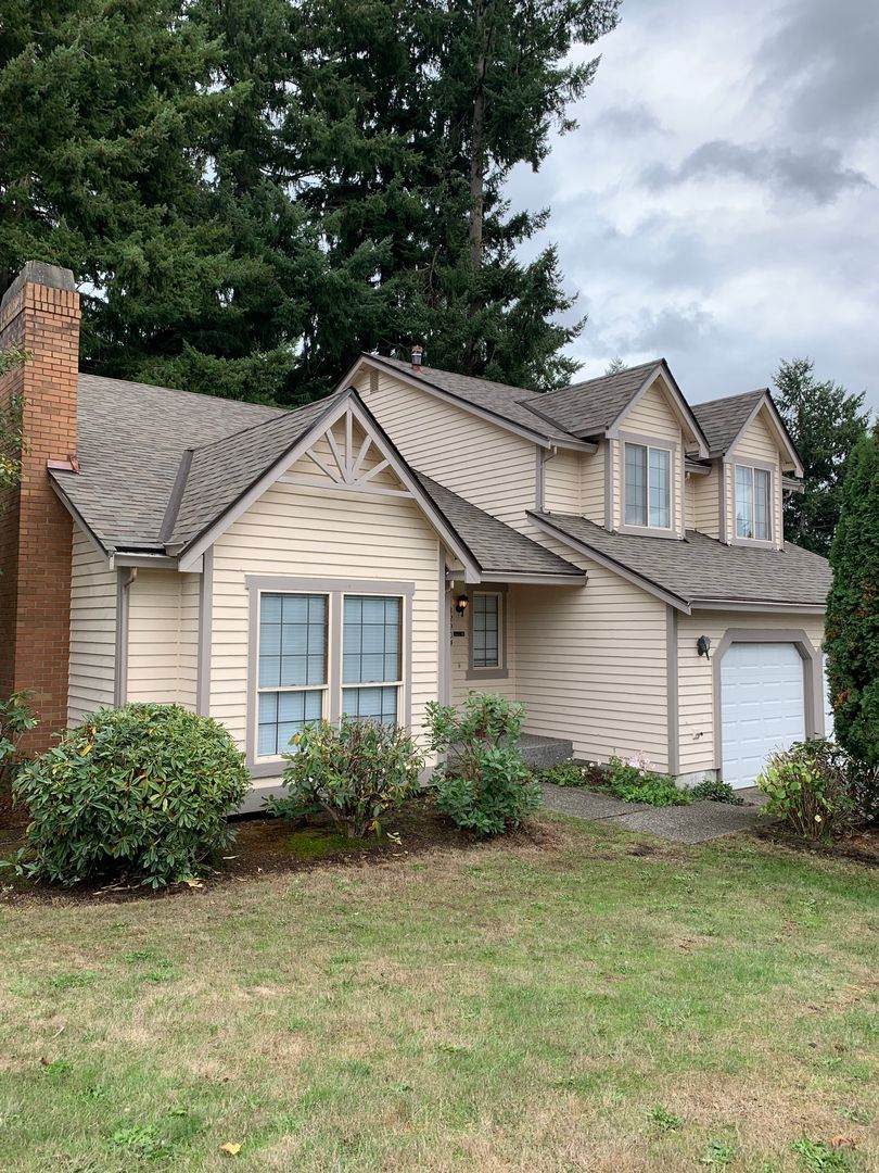 Federal Way House: 32904 2nd Place SW