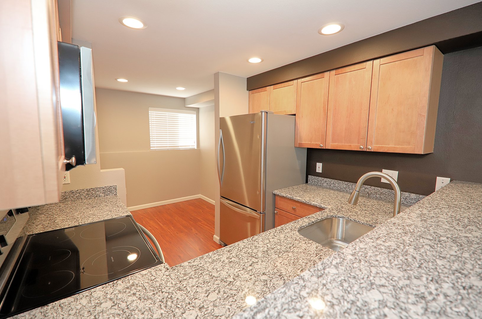 Kent Condo: 26209 116th Ave SE