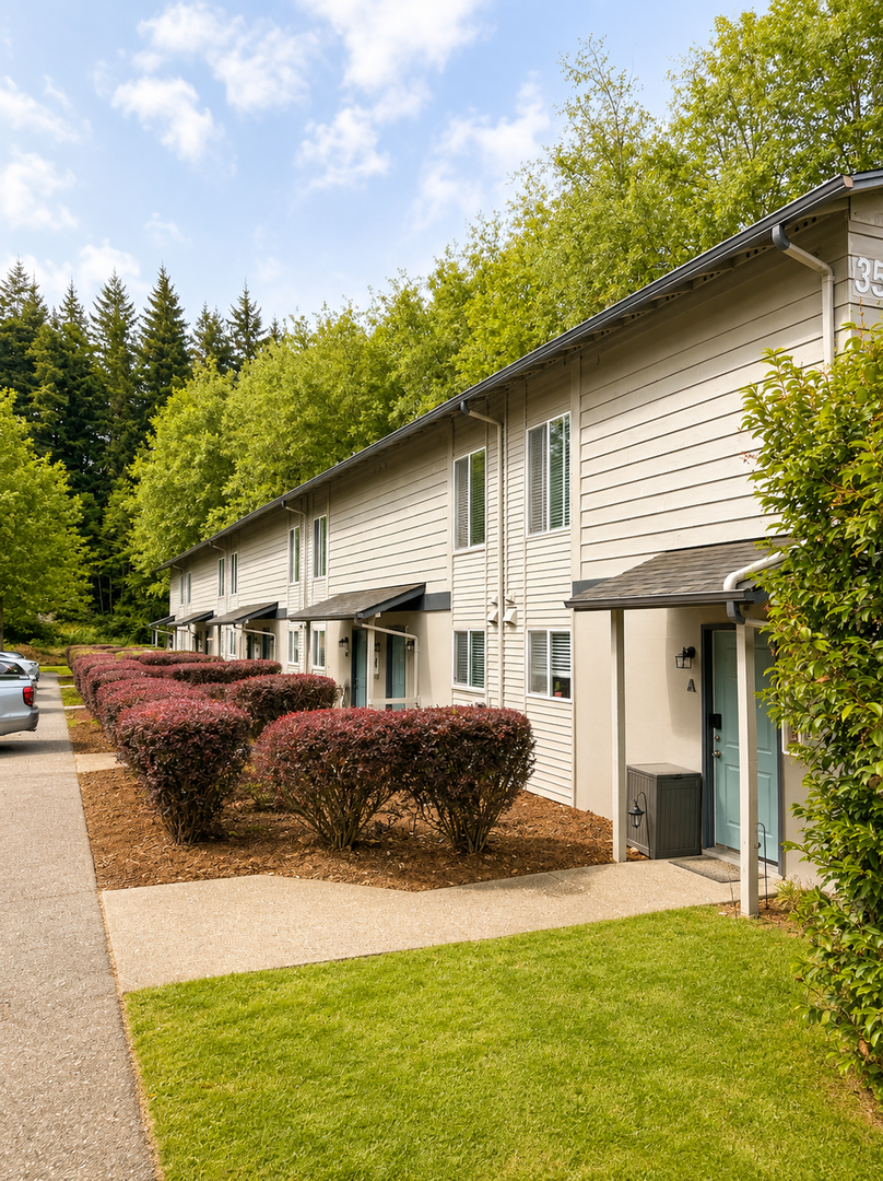 Poulsbo Apartment: 354 NW Edvard St