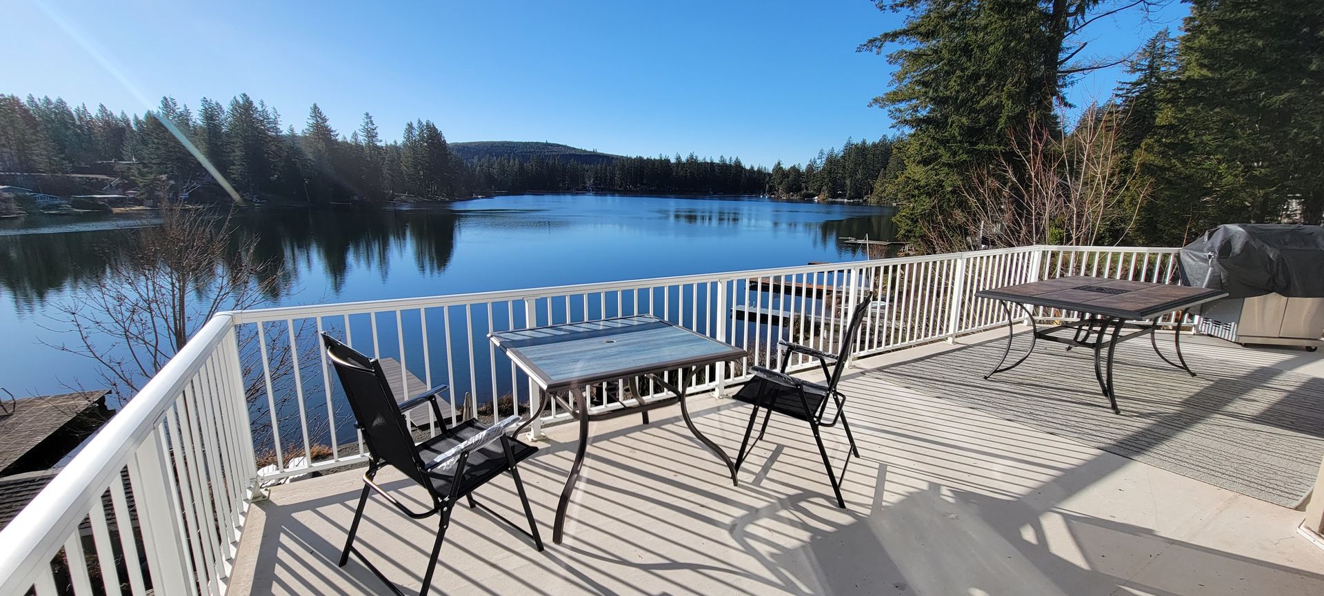 Ravensdale House: 30523 SE Lake Retreat N Dr